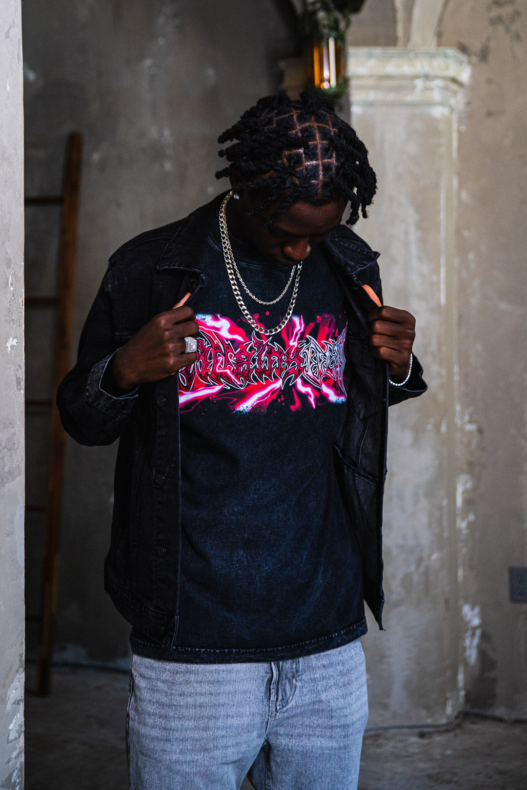 King vs Vessel Mineral Wash Heavyweight Tee - Black